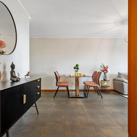 Urban 1a By Homie * フンシャル